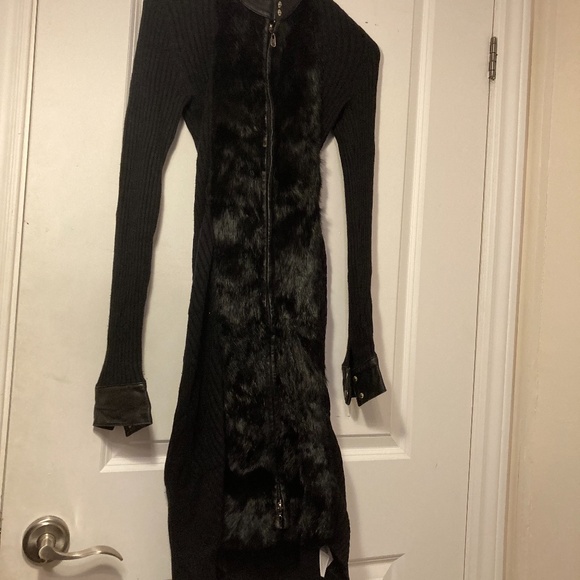 bebe Fur Front Black Long Sweater Dress, size XS - Picture 3 of 4
